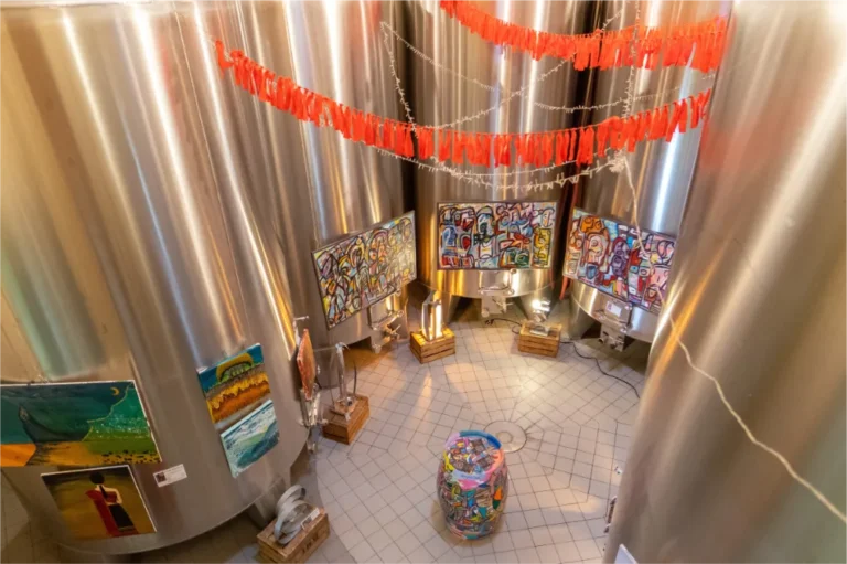 chateau-saint-sernin-vignoble-cahors-vin-lot-46-evenement-exposition-art-barriqart-6